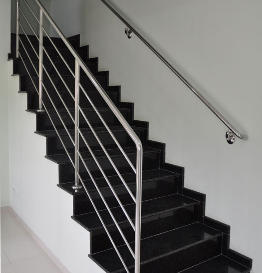 Guarda-corpo SOB medida - Fabricação e instalação própria. - Guarda-corpo e Corrimão