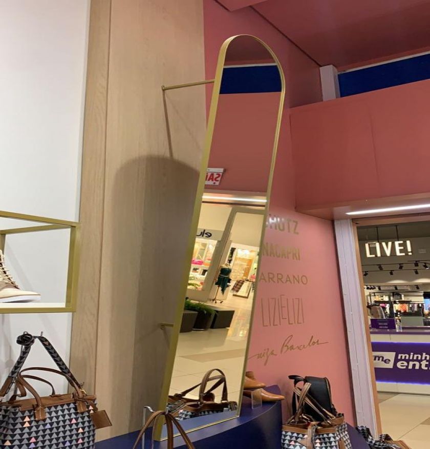 Moldura espelho ferro - Dourada - Móveis em Ferro